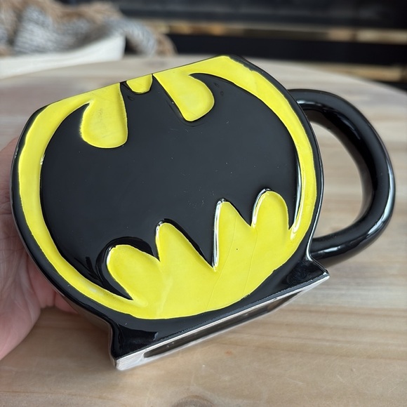 DC COMICS BATMAN LOGO 20OZ JUMBO Ceramic Coffee MUG - Picture 2 of 5